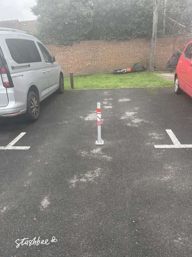 Parking Space to Rent in Hounslow, TW4