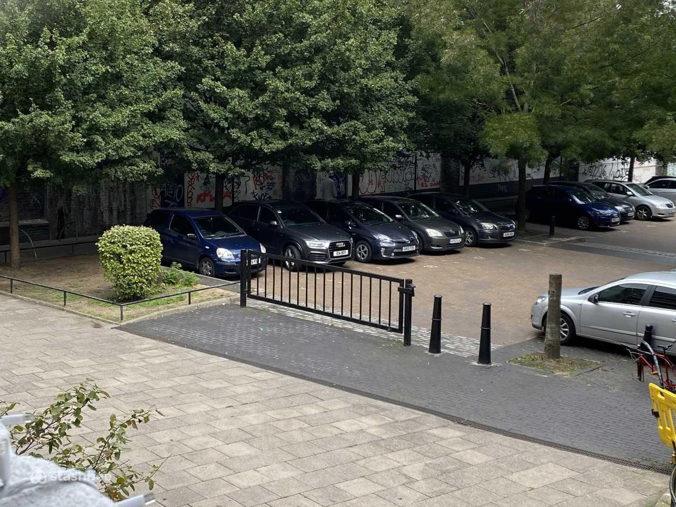 Parking Space to Rent in East London, E1