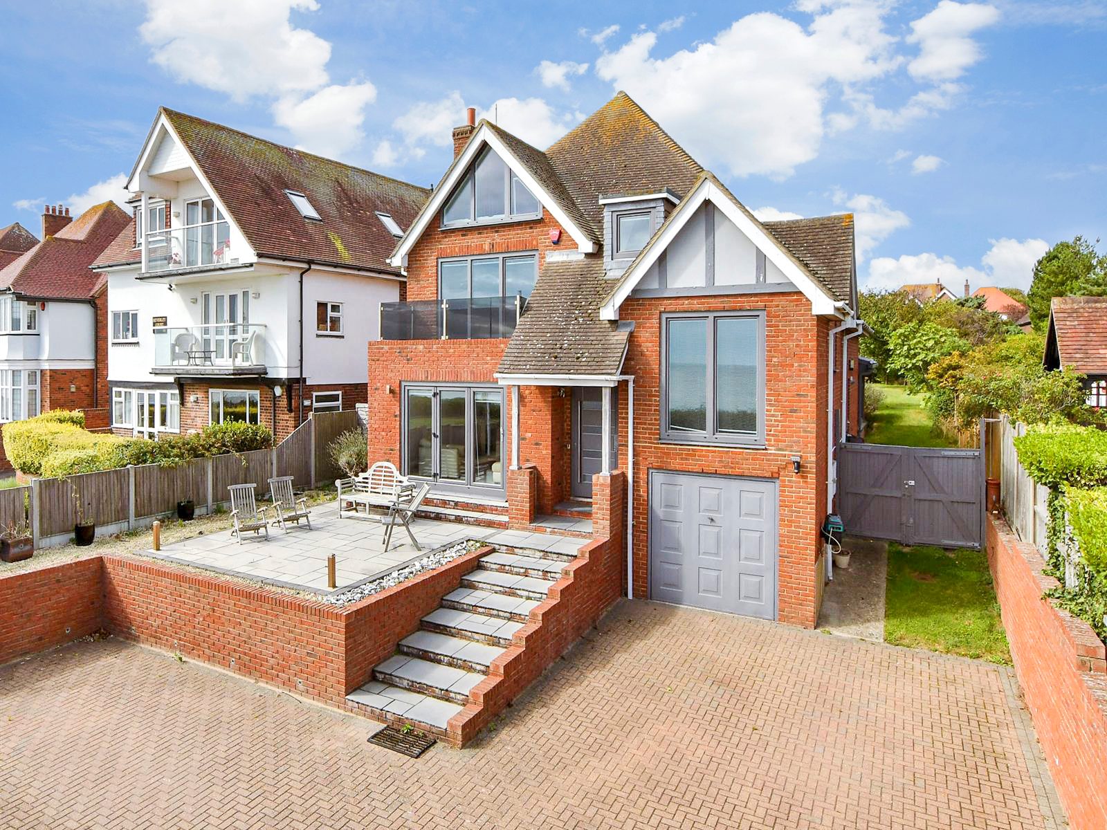Detached House for sale with 4 bedrooms, Western Esplanade, Broadstairs