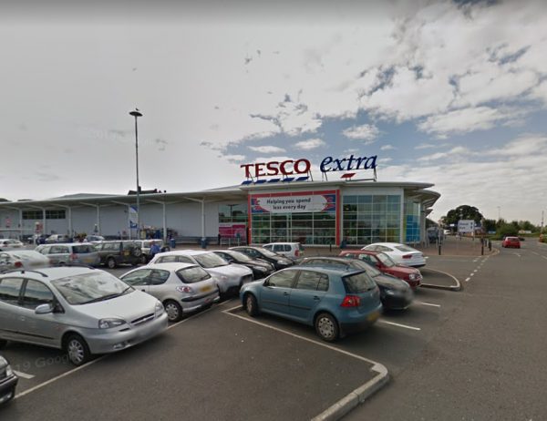 Parking at Tesco Extra, BT4