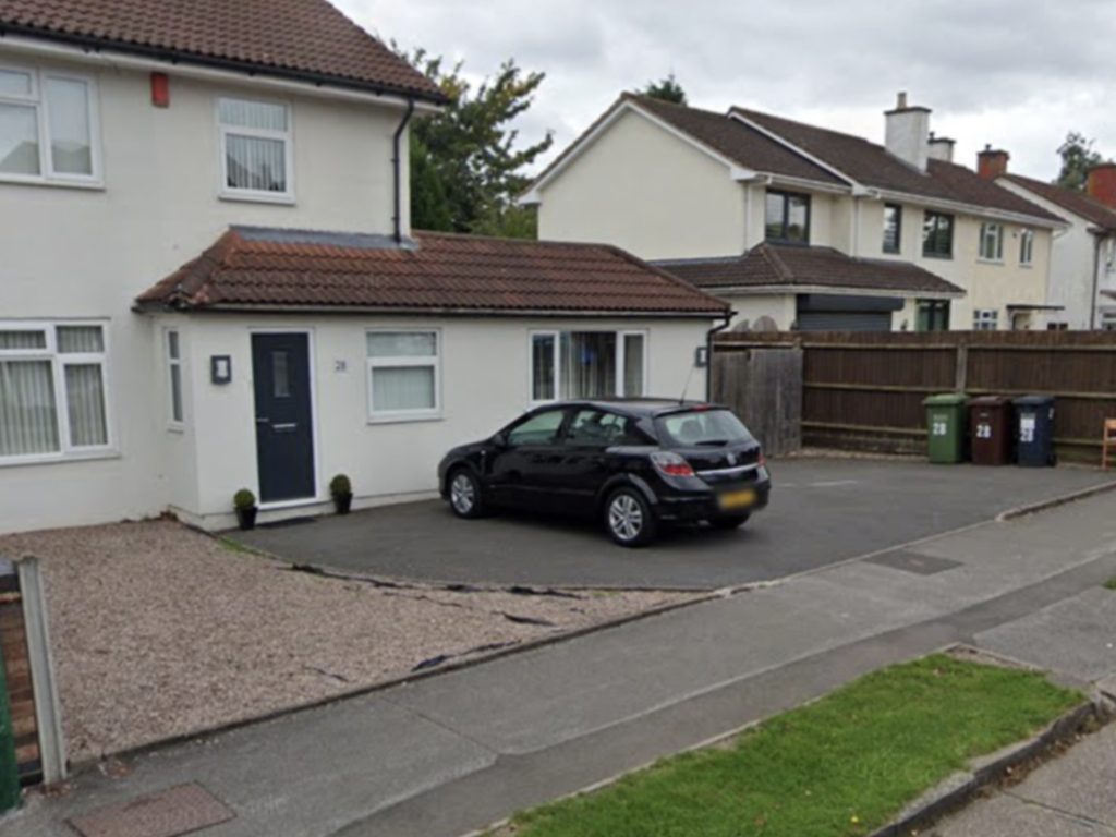 Driveway on Fallowfield Road
