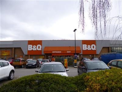 Parking on B&Q Sheffield - Penistone Road, S6