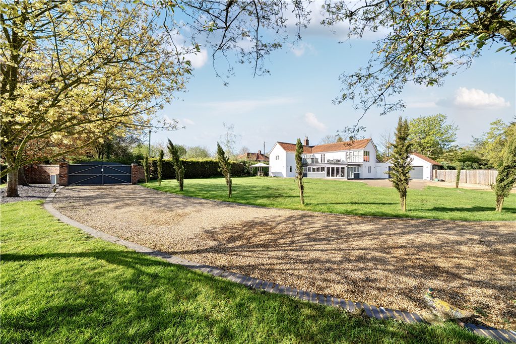 Detached house with outbuildings in Thetford