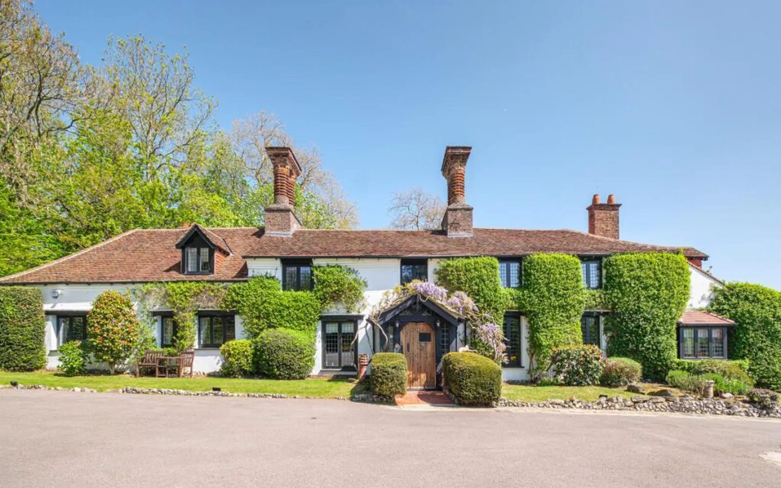 Clamp Hill, Stanmore, HA7