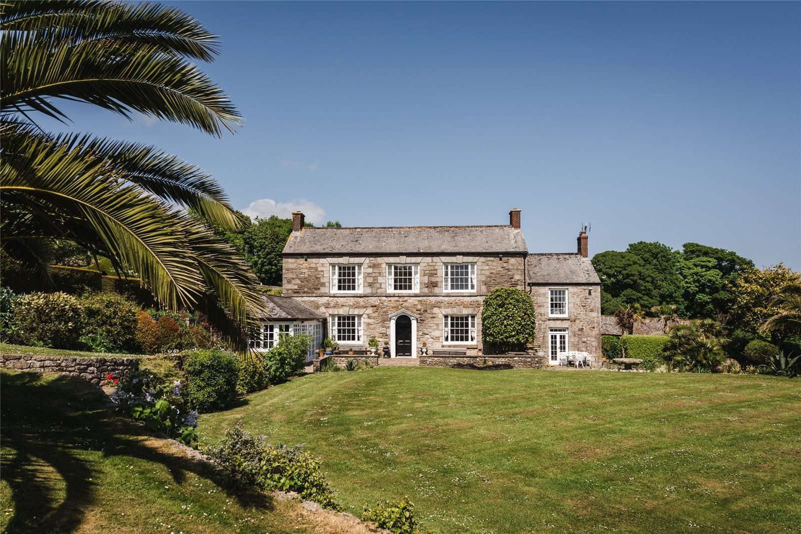 Period detached bungalow in Falmouth