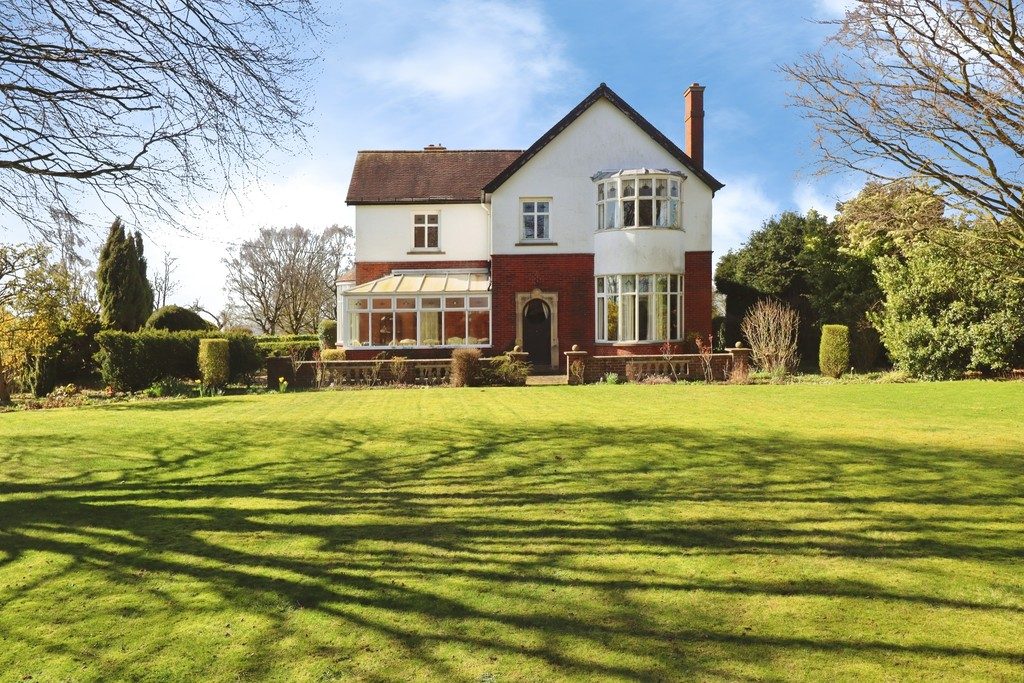 Grantham Road, Waddington, Lincoln