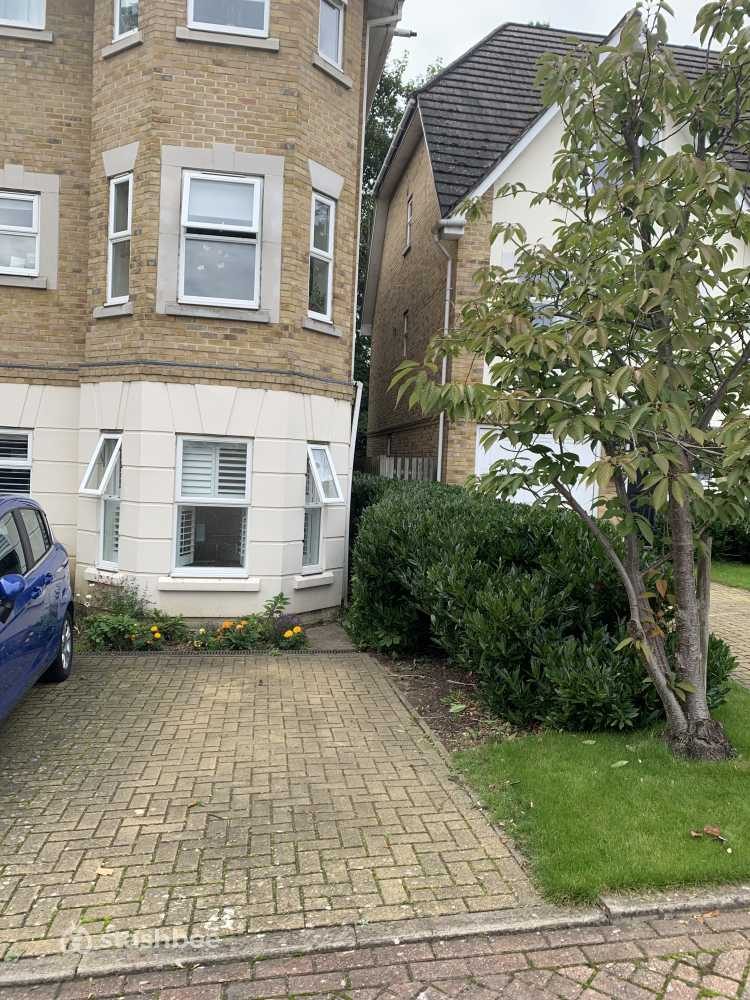 Parking Space to Rent in Surbiton, KT6