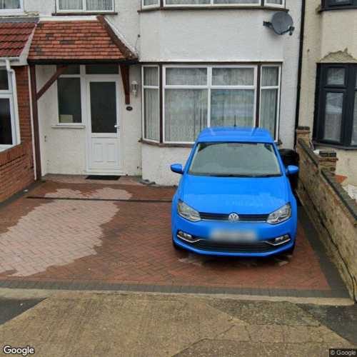 Parking Space to Rent in Uxbridge, UB10