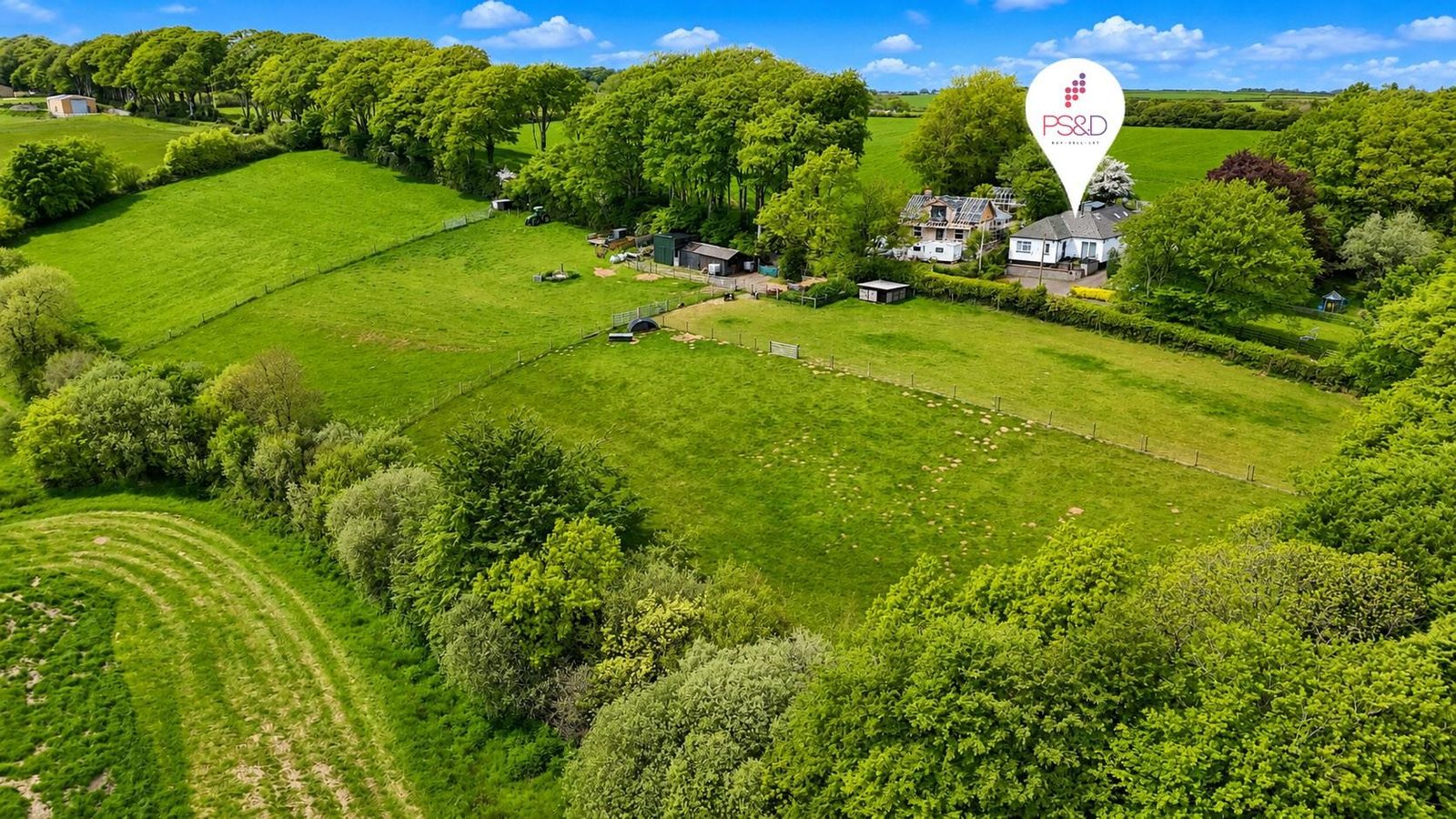Holsworthy: smallholding with outbuildings