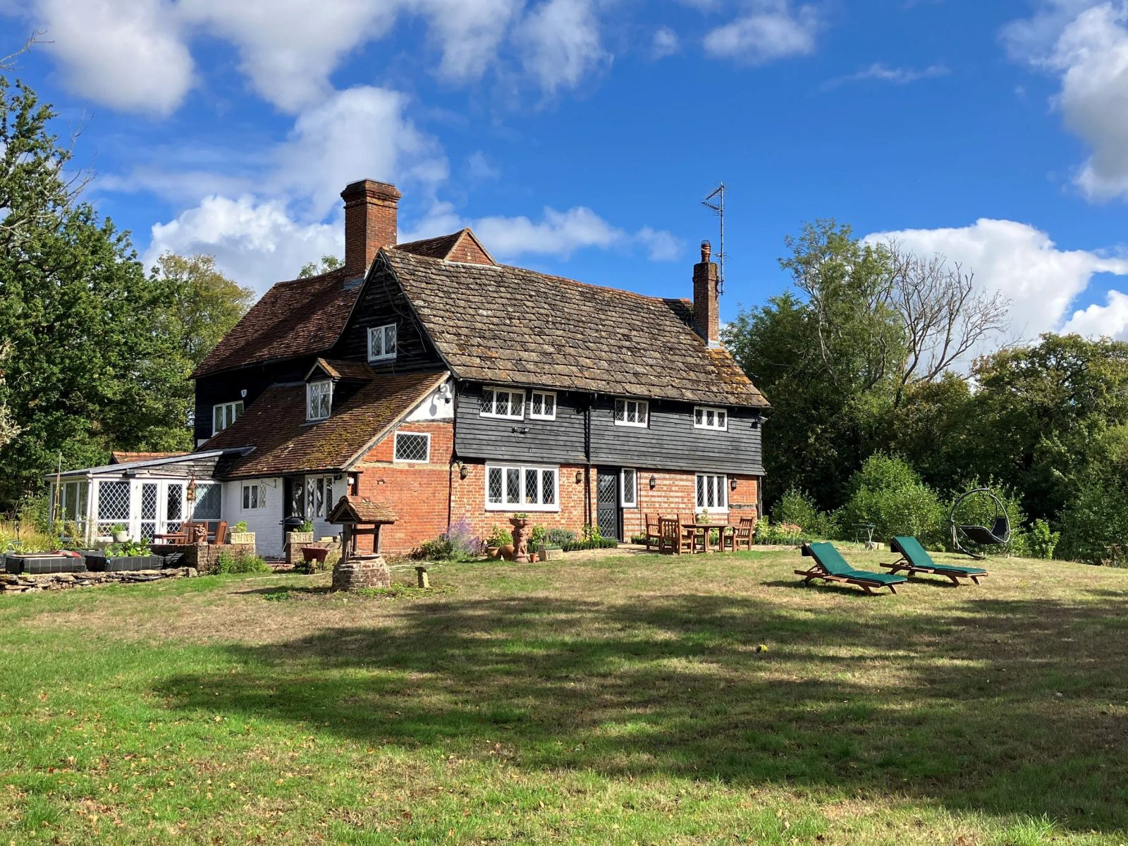 Billingshurst: period detached house