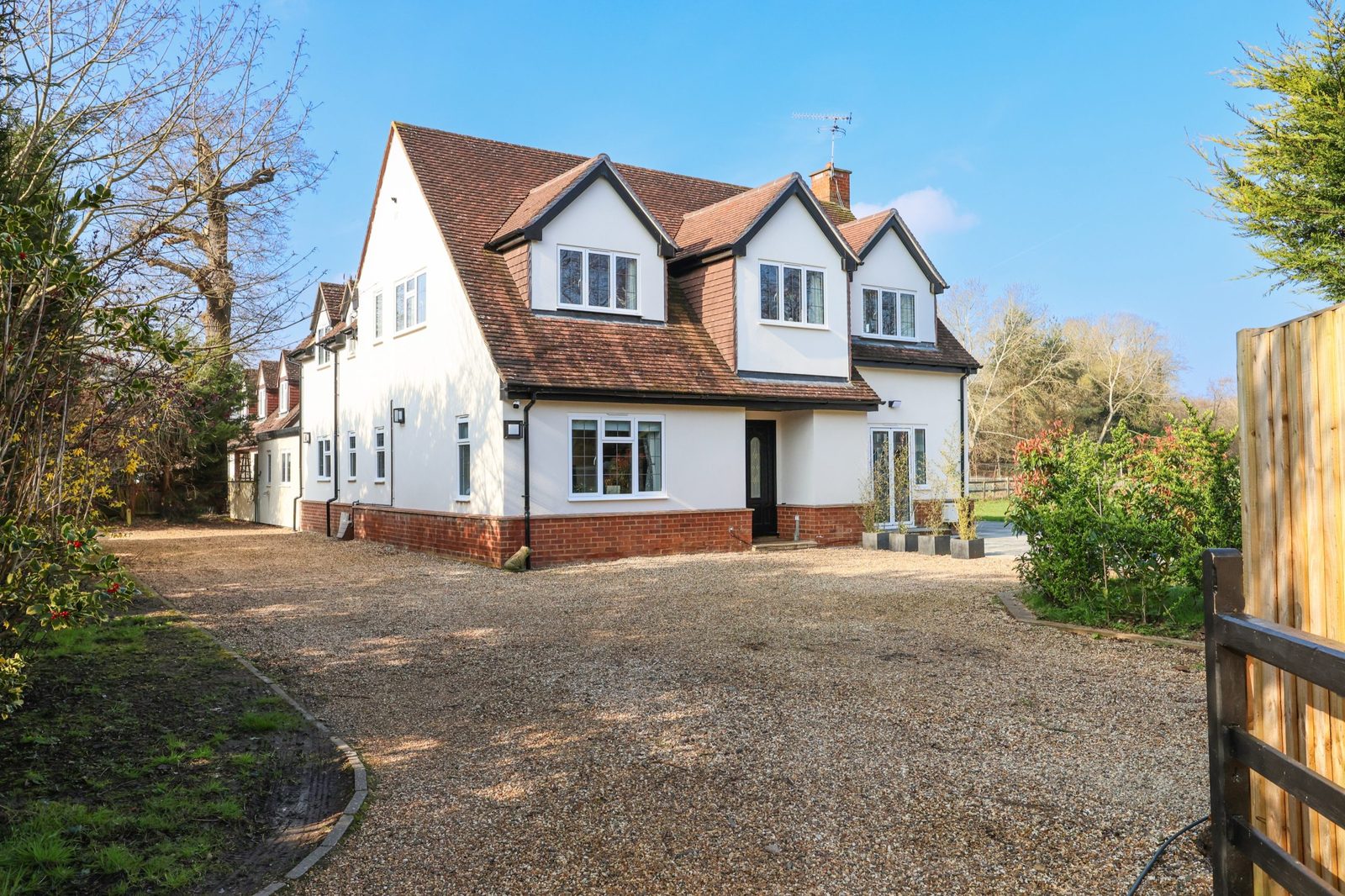 Woodlands View, West Hall, Parvis Road, West Byfleet, KT14 6EY