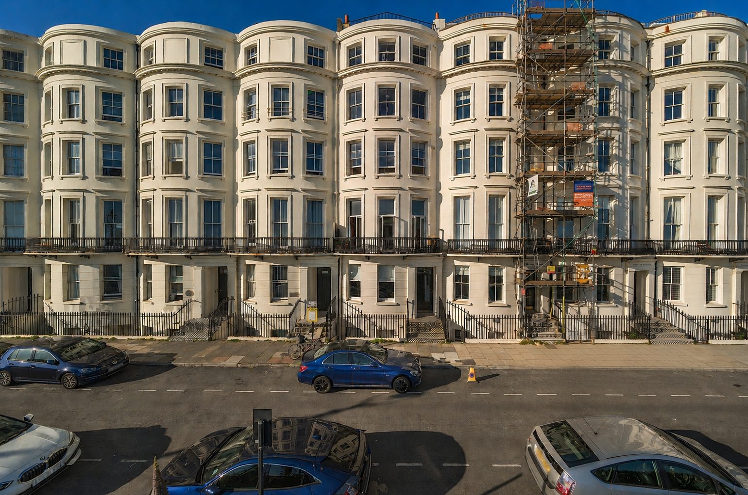 Brighton: period waterfront apartment