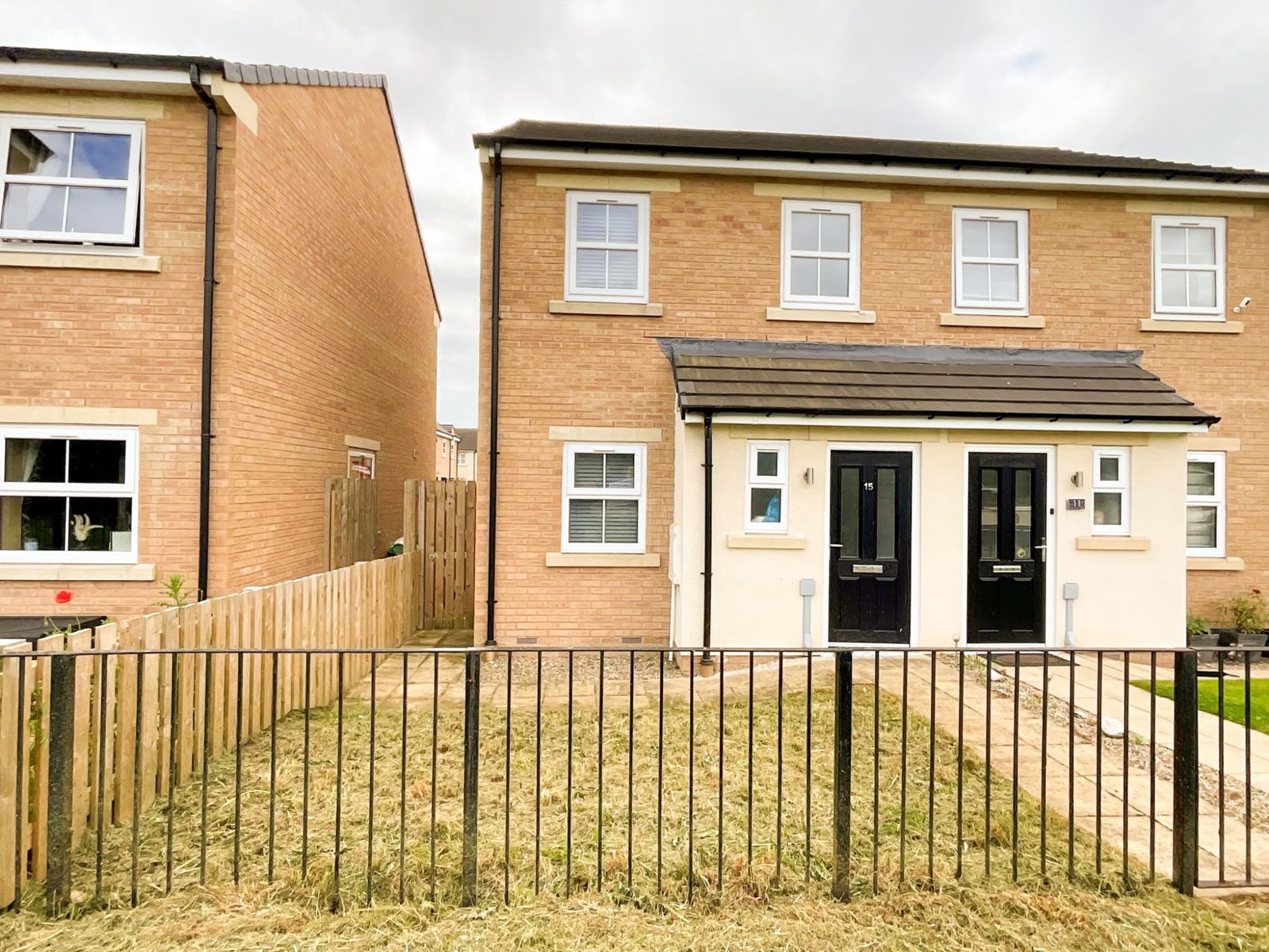 2 bedroom house for sale