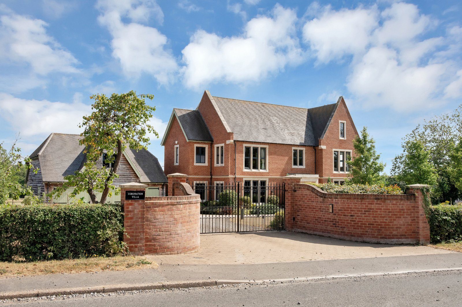 5 bedroom detached house for sale Church Street, Coronation Villa, Netherseal