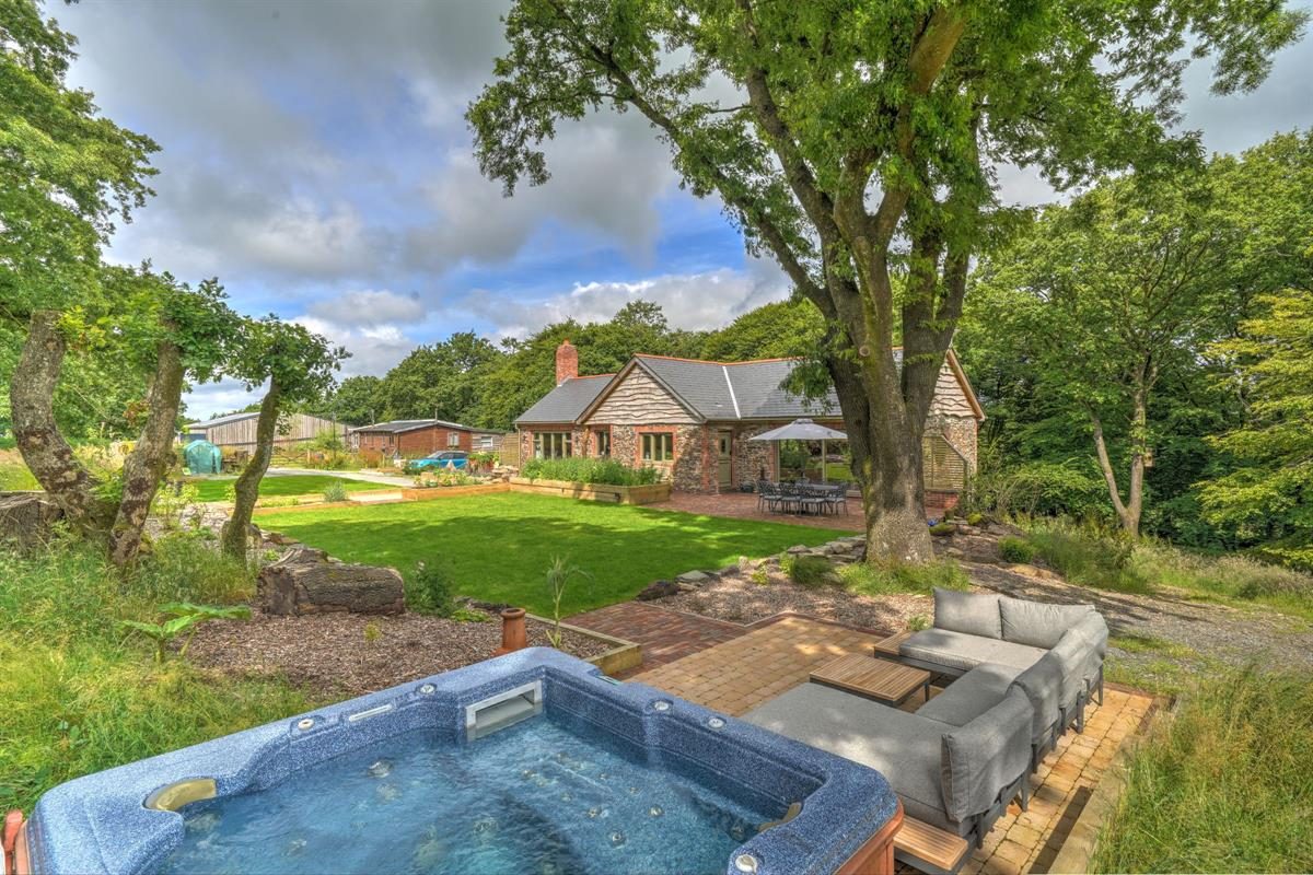 The Croft & Holiday Lodges, Mockham Down