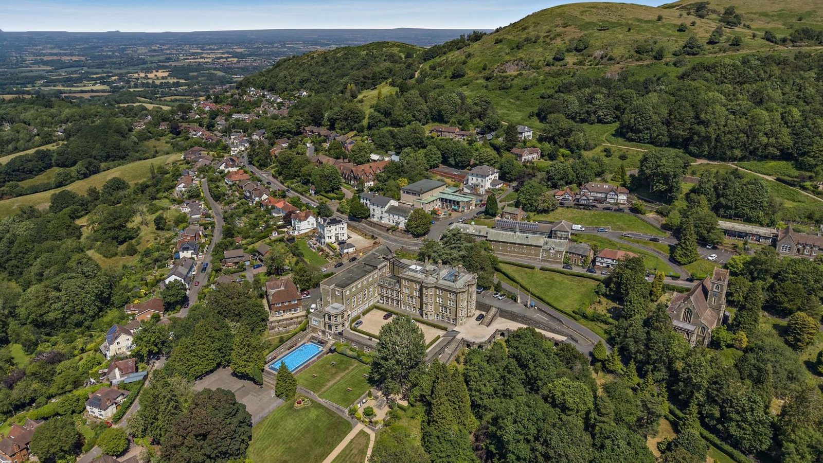 Malvern Worcestershire WR14 4DF De Walden Road