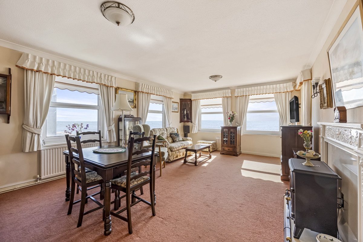 Chain free waterfront apartment, Worthing