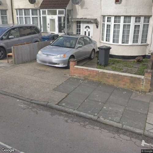 Parking Space to Rent in Greenford, UB6