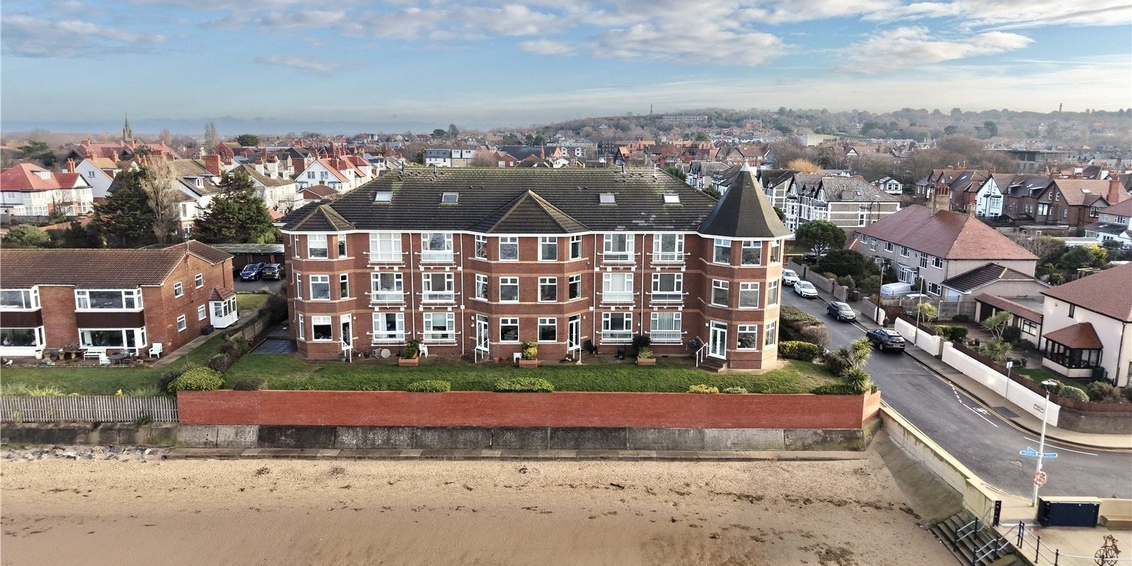 2 bedroom Flat/Apartment -Riversdale Road, West Kirby, Merseyside, CH48 4EZ