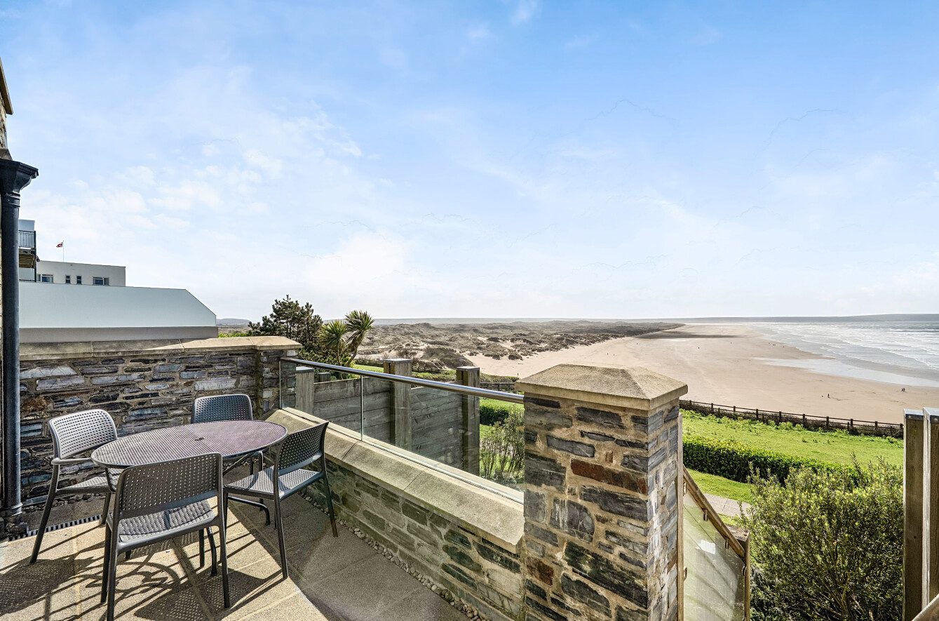 Grade II listed waterfront apartment in Saunton