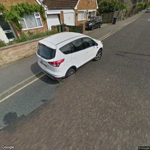 Parking Space to Rent in Luton, LU4