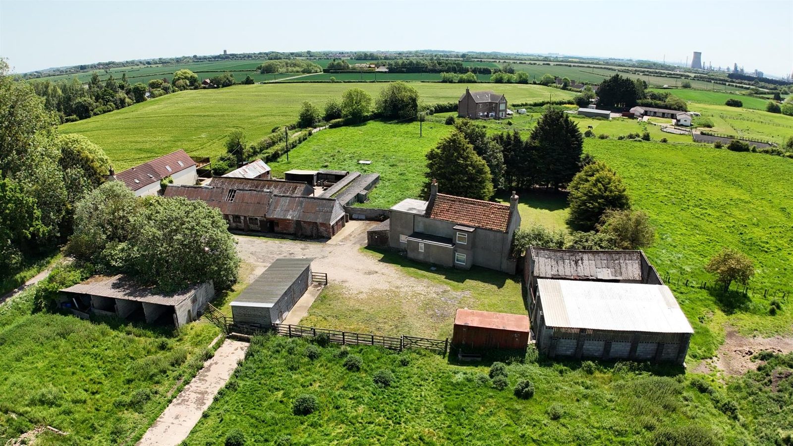 Farmhouse with outbuildings, Hull