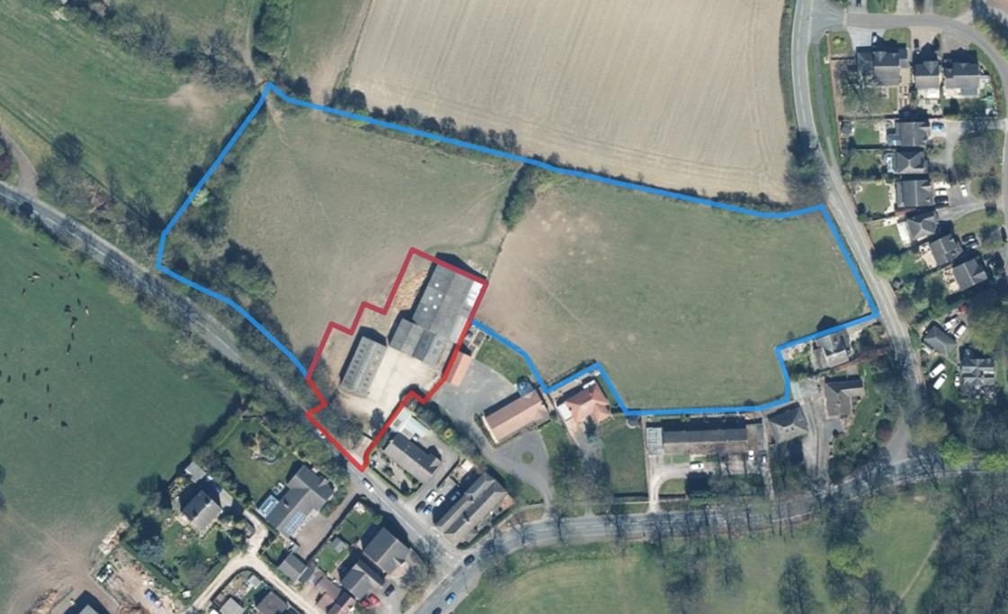 Pontefract WF7: equestrian with further land available