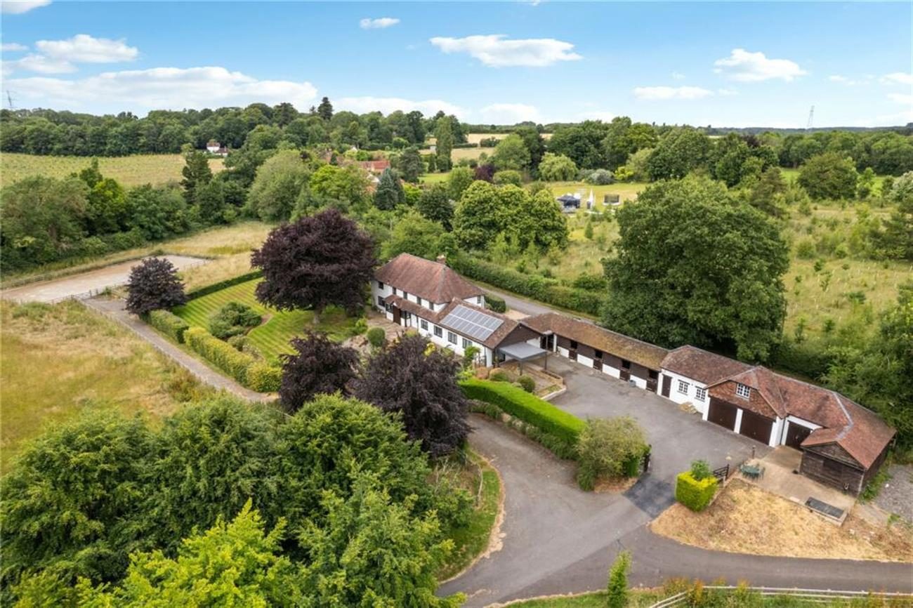 Equestrian with outbuildings, Amersham