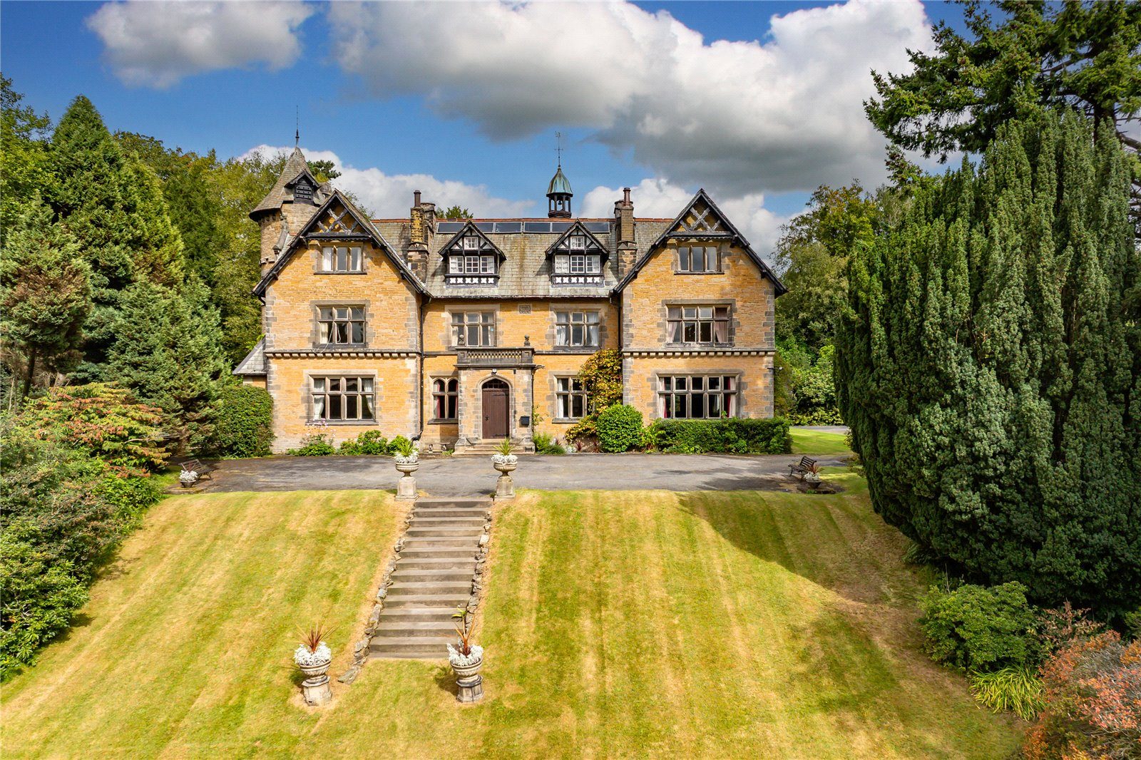 Clitheroe Road, Dutton, Preston, Lancashire, PR3 2XH