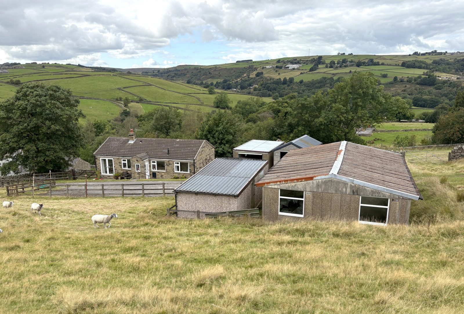 Smallholding for Sale – Valley View Bungalow, Spring Wells, Oakworth