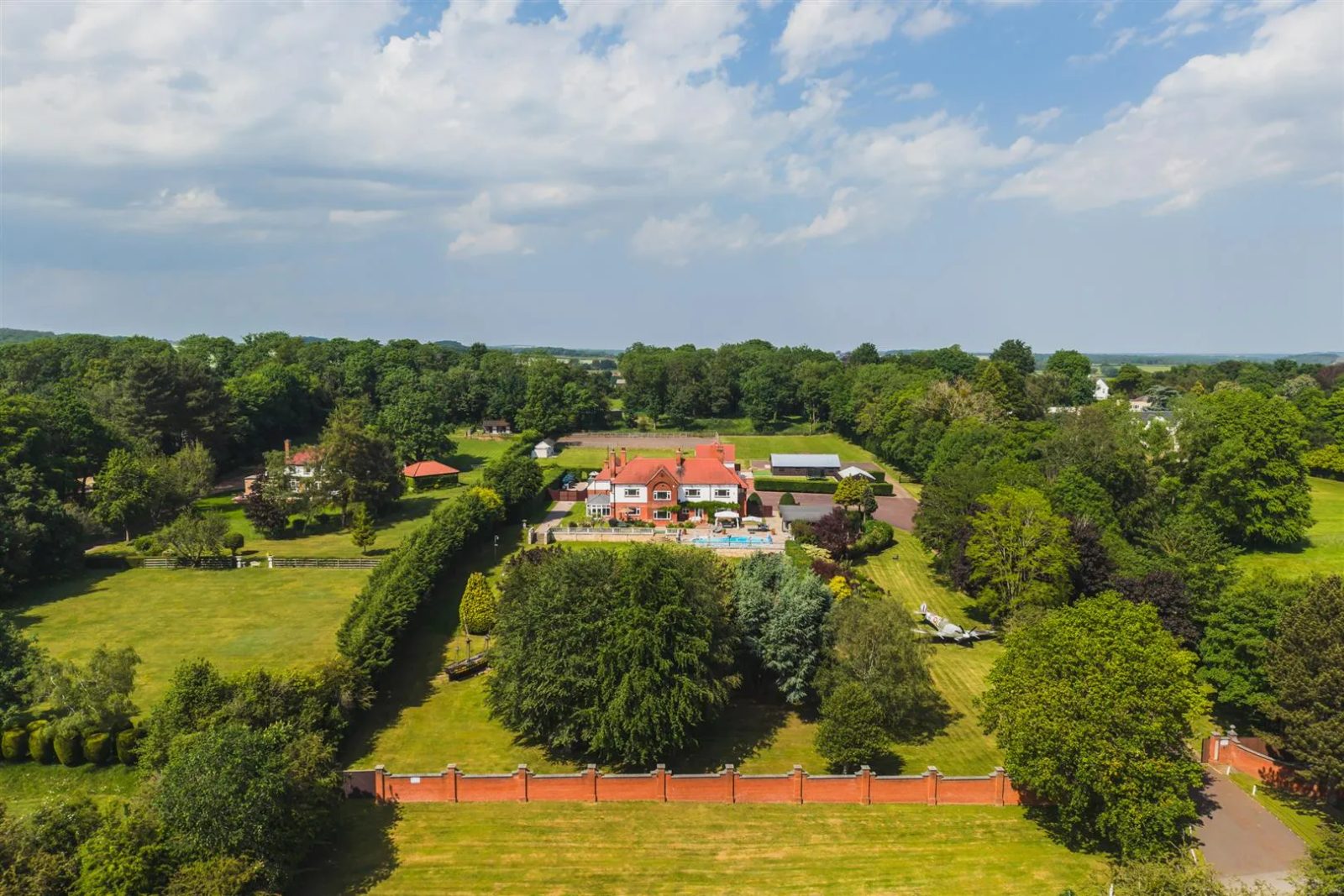 Detached house with outbuildings, Worksop