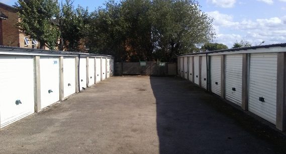 R/O Joinery Court