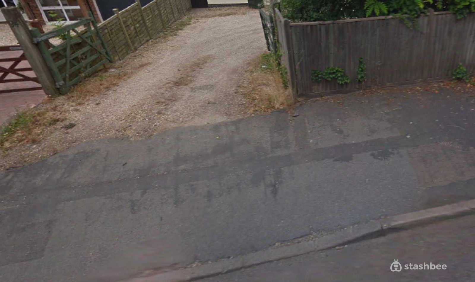 Parking Space to Rent in Reading, RG8