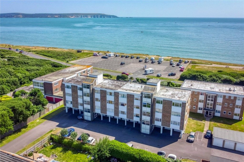 Period waterfront apartment in Lymington