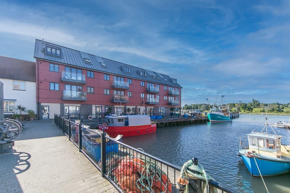 Chain free waterfront apartment, COLCHESTER