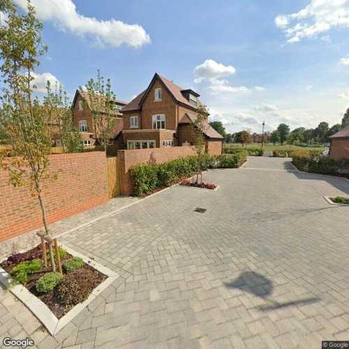 Parking Space to Rent in Maidenhead, SL6