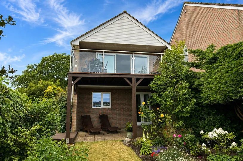 Hinchliffe Road, Poole, Dorset, BH15