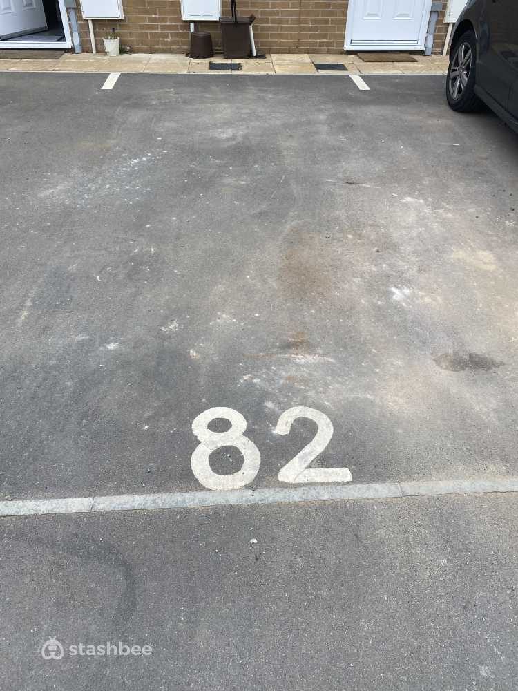 Parking Space to Rent in Dunstable, LU5