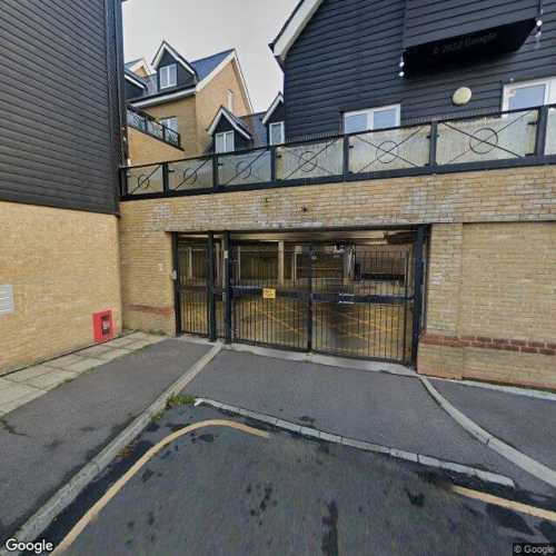Parking Space to Rent in Hoddesdon, EN11