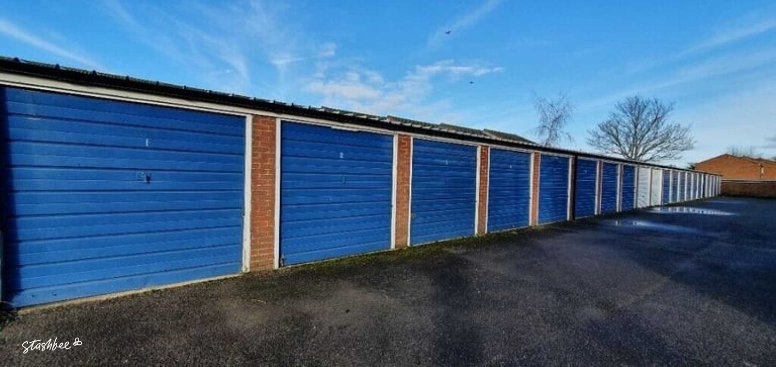 Lock-up Garage to Rent on Colston Road (r/o 12-18) Devizes, Wiltshire, SN10 2BL