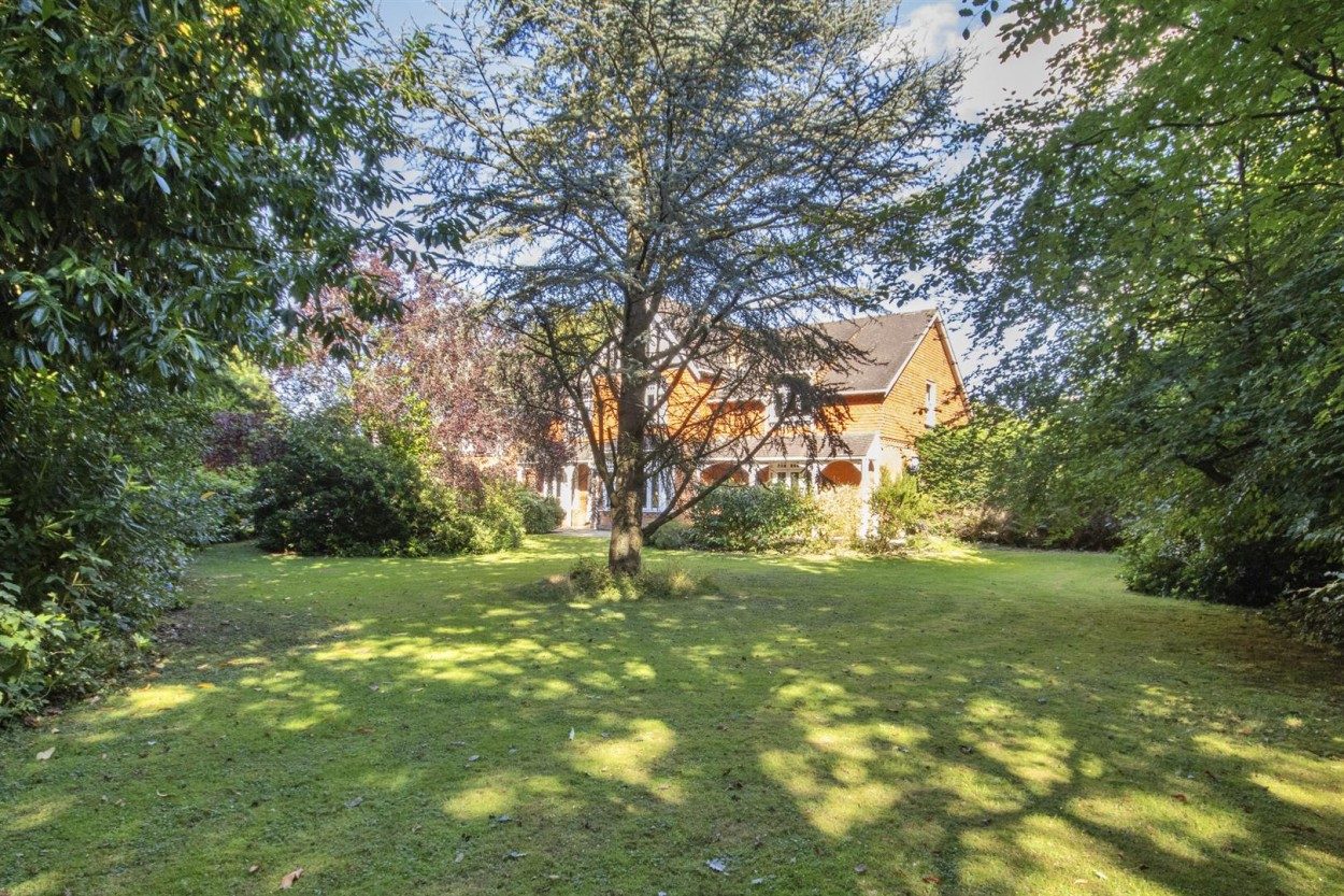 Equestrian with a pool, Westerham