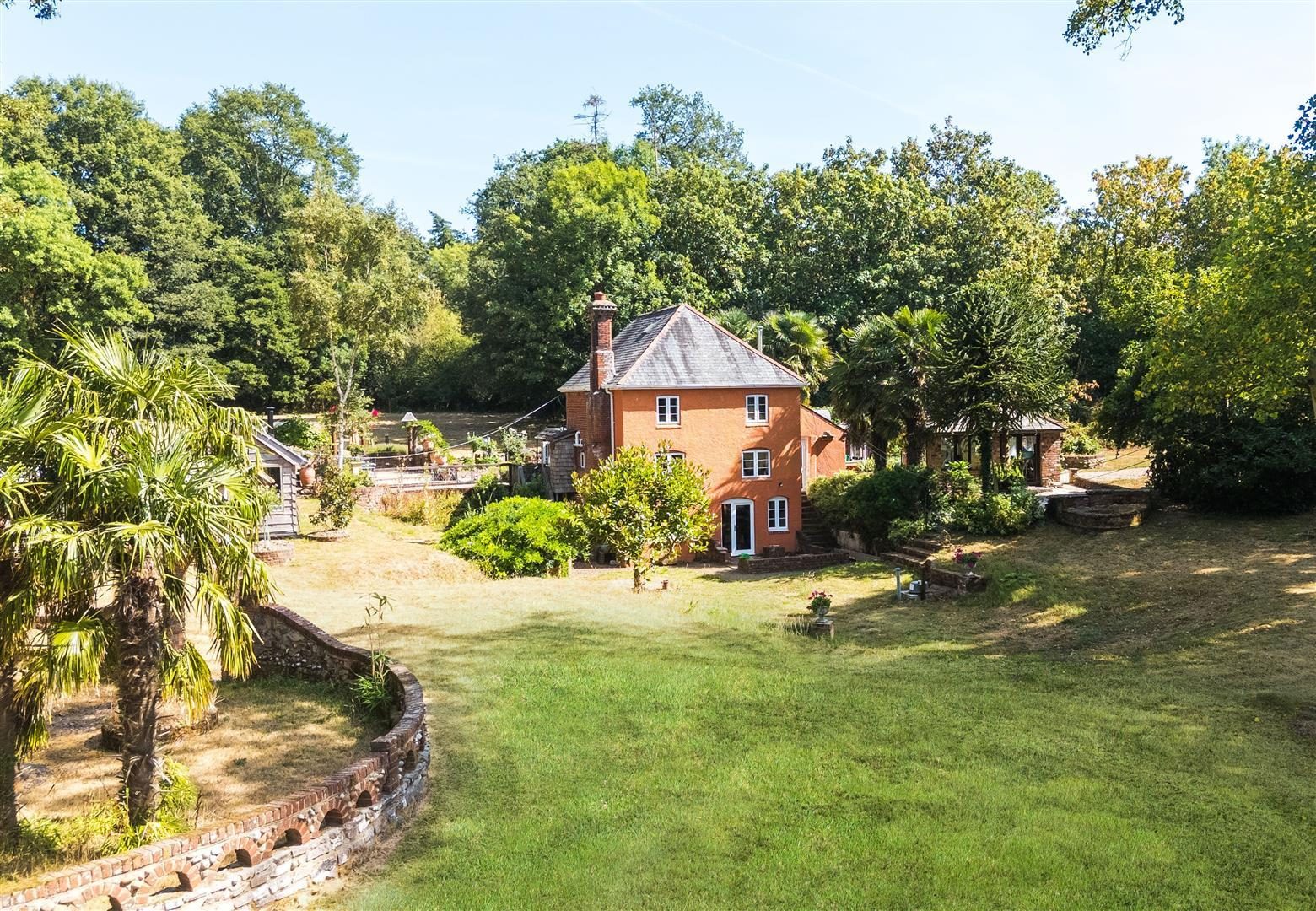 Exeter: period country house