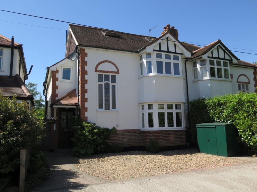5 Bedroom Semi-Detached House Let in East Molesey, KT8