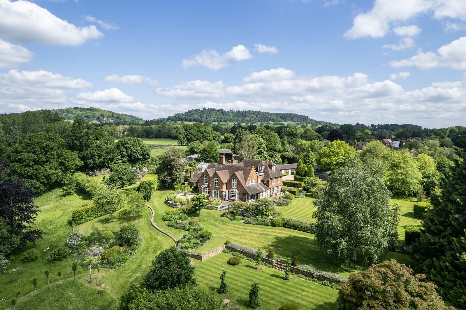 The Green, Dunsfold, Godalming, Surrey, GU8 4LU