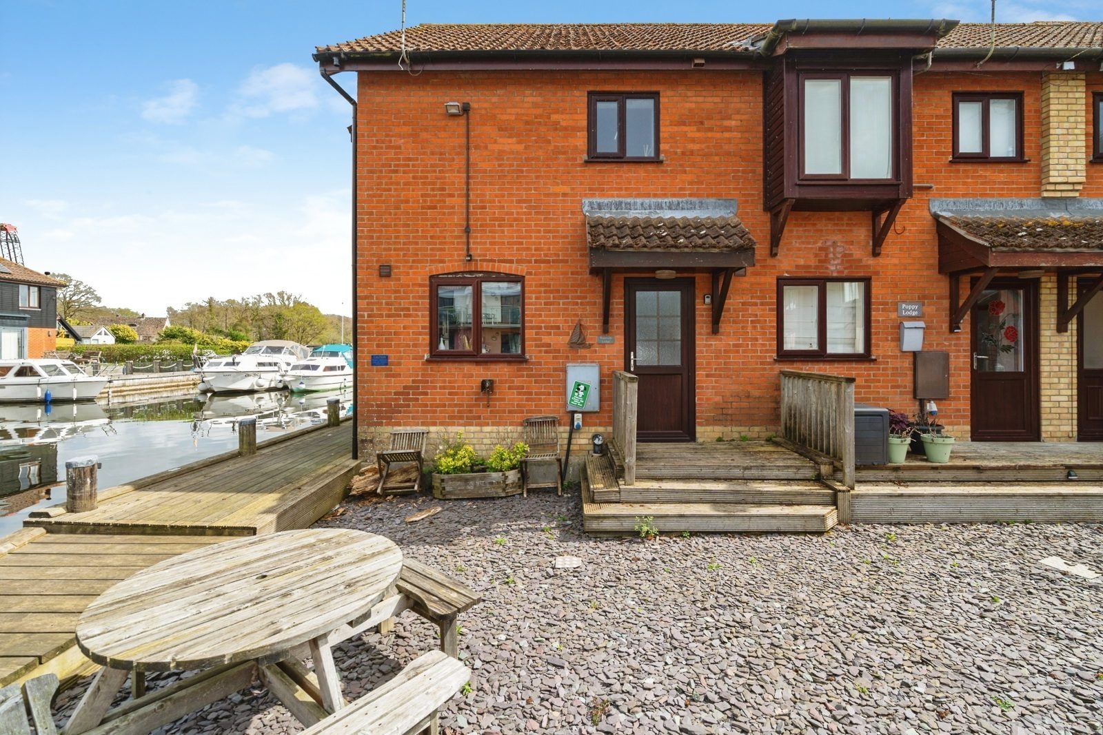 Townhouse with a mooring, Norwich
