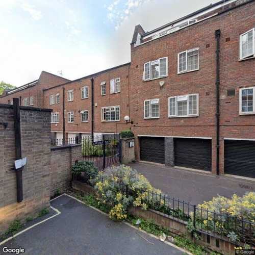 Garage to Rent in London, W9