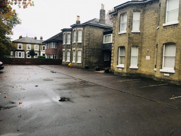 Parking on The Avenue, SO17