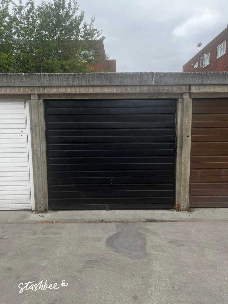 Garage to Rent in Wallington, SM6
