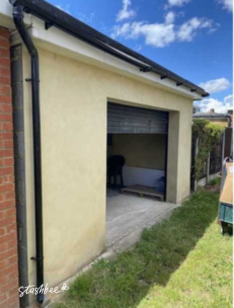 Garage to Rent in Dagenham, RM10