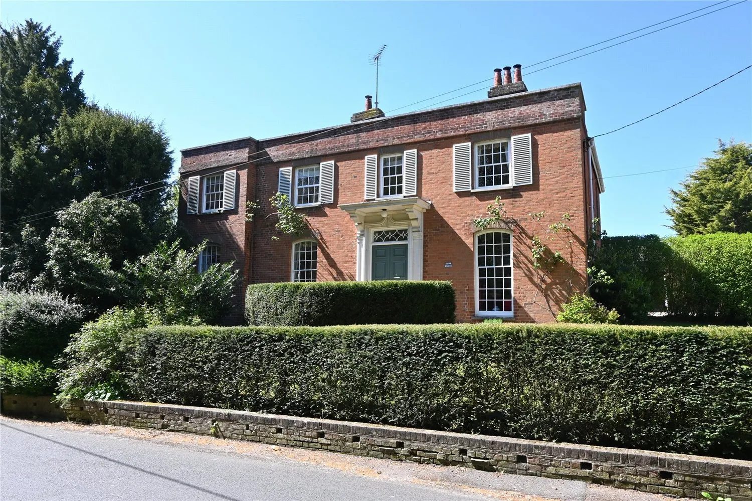 Grade II listed equestrian, Streatley